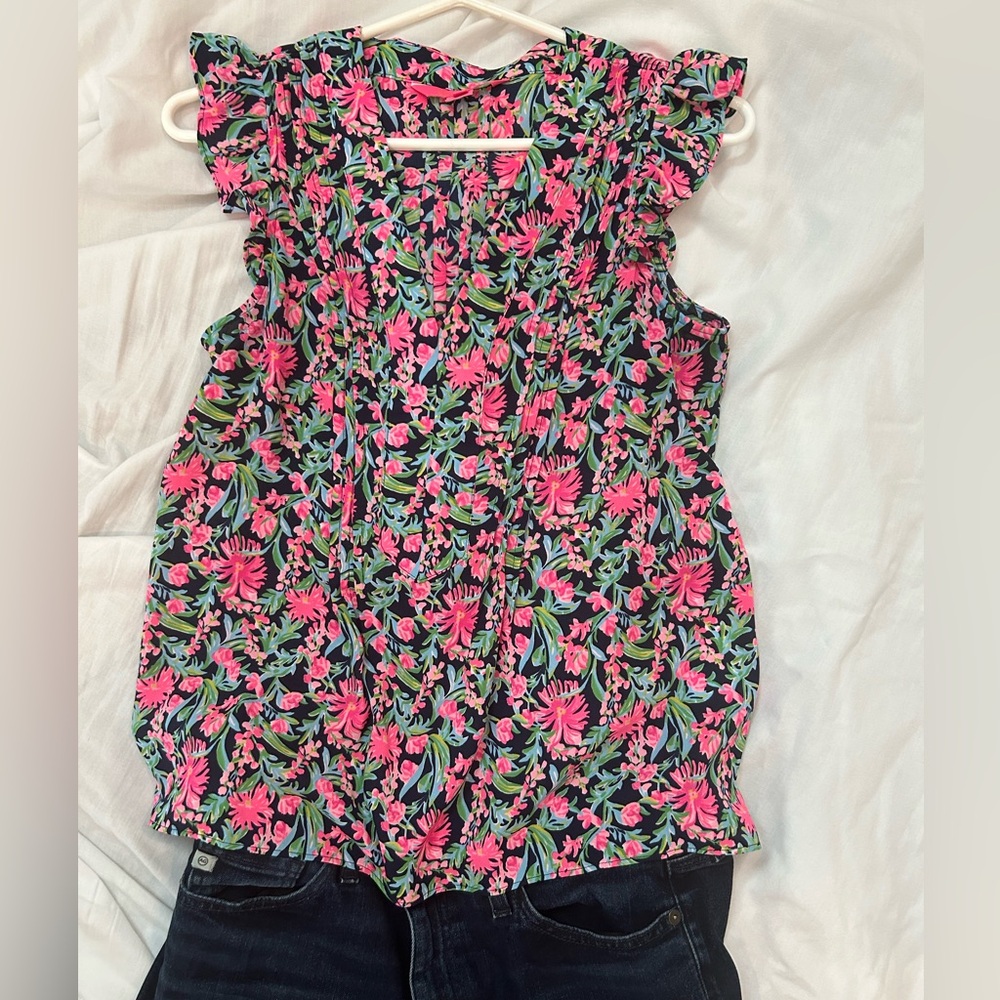 Sleeveless polyester floral print blouse